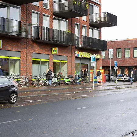 Luxury With King Size Bed 3*