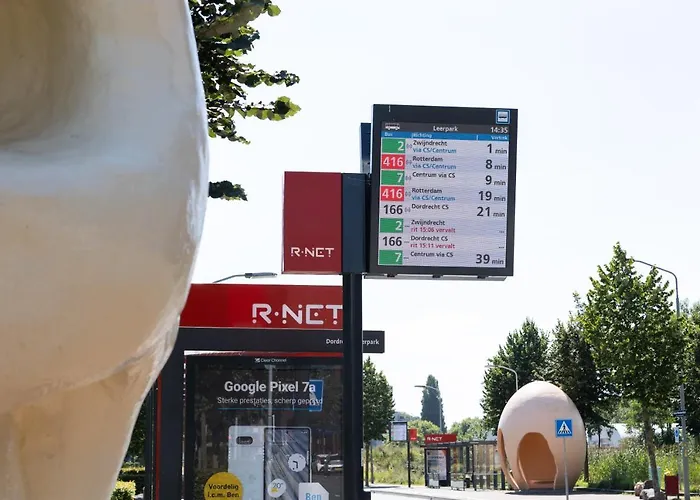 Luxury With King Size Bed 3* ドルドレヒト