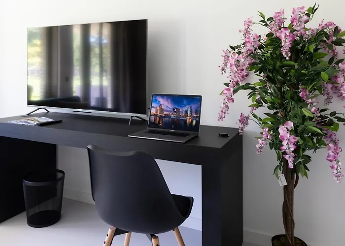 ゲストハウス Luxury With King Size Bed 3*