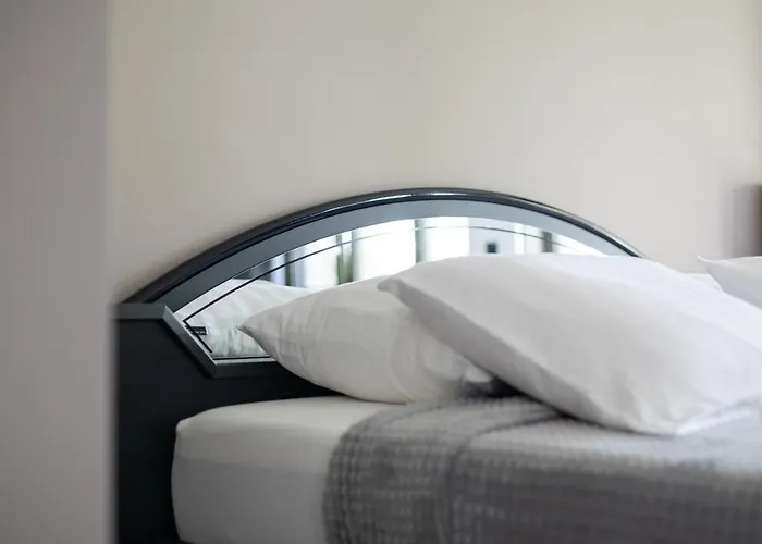 Luxury With King Size Bed