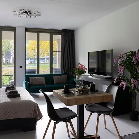 Luxury With King Size Bed Guest house